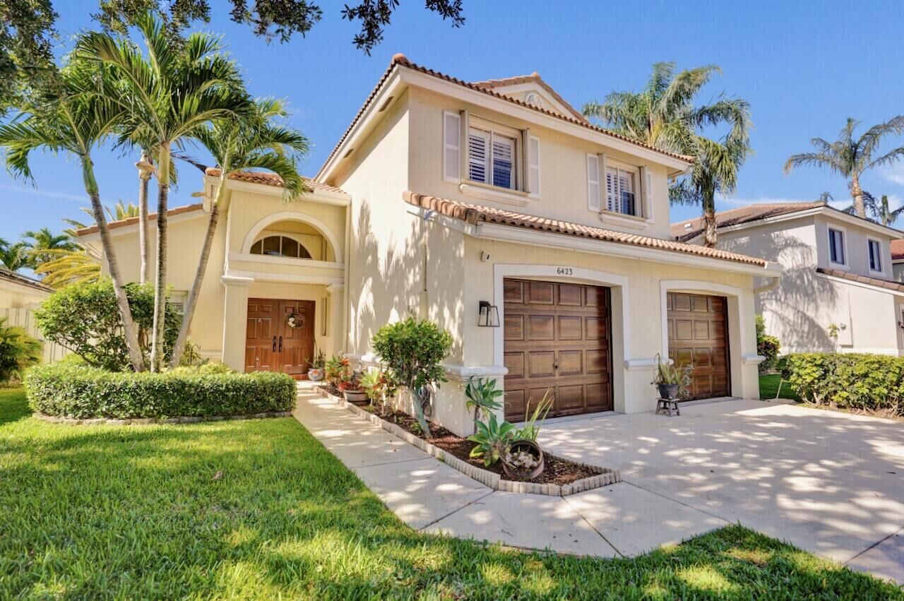Property Photo:  6423 Barton Creek Circle  FL 33463 