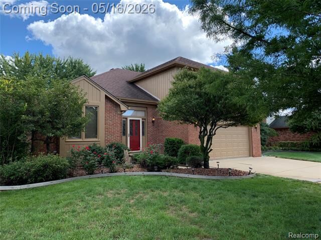 Property Photo:  3263 Primrose Drive  MI 48307 
