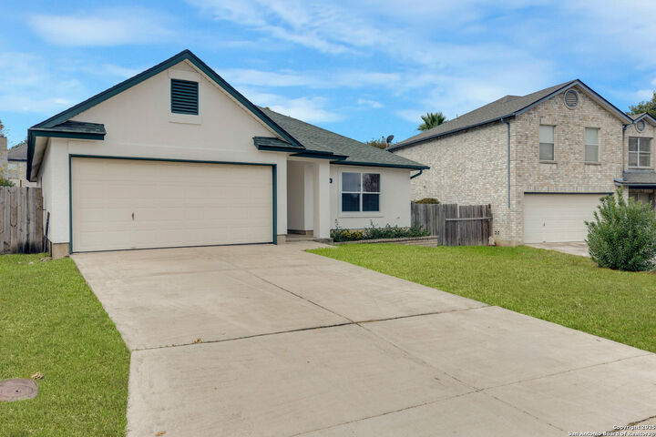 Property Photo:  7906 Swindow Cir  TX 78109 
