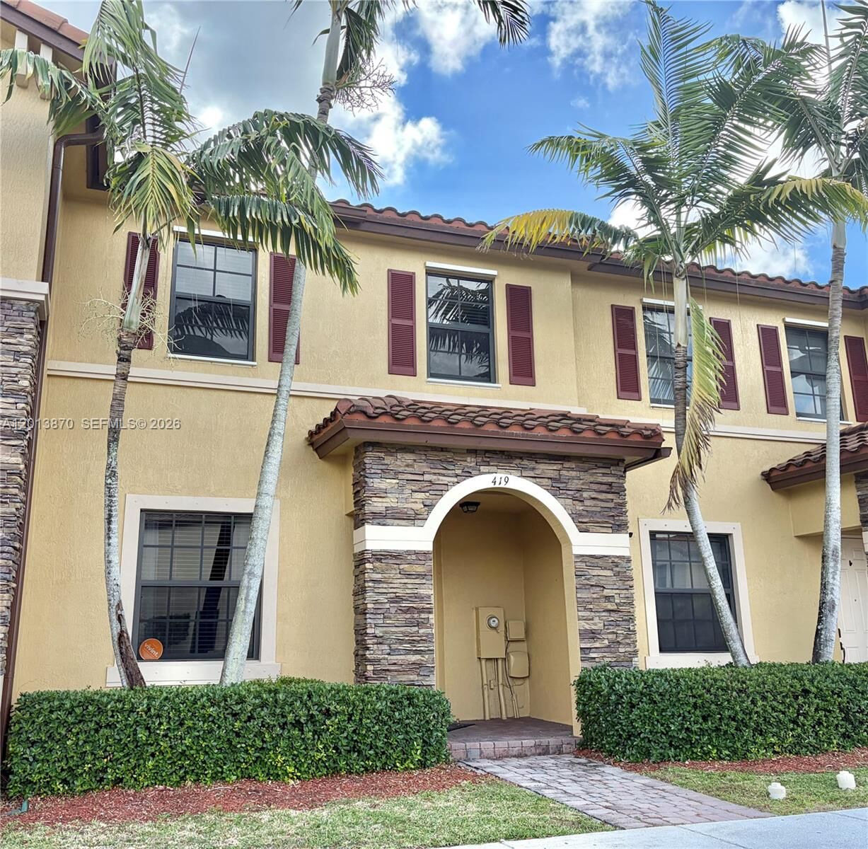 Property Photo:  419 SE 32 Terrace  FL 33033 