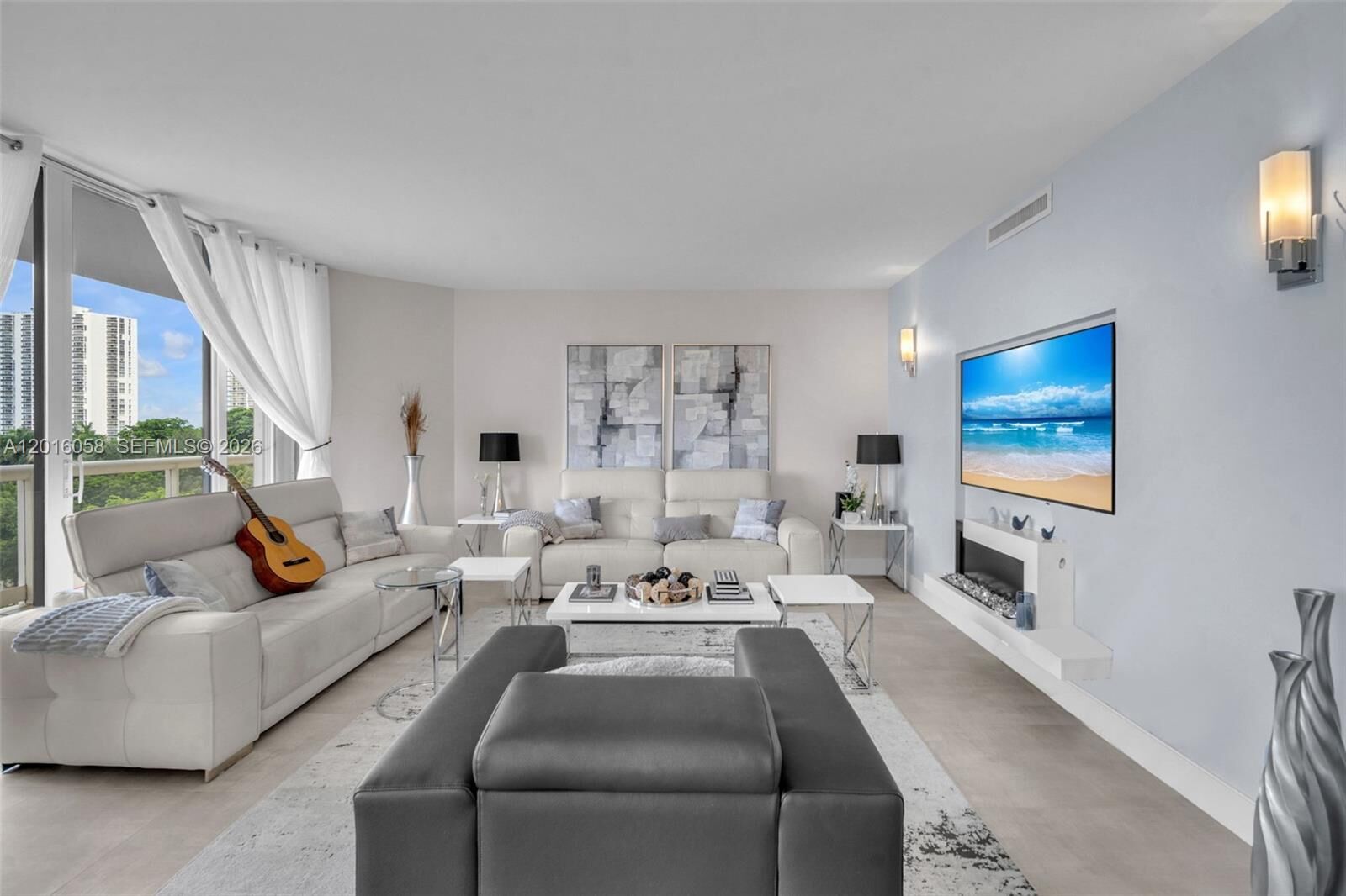 Property Photo: 20191 E Country Club Dr 601 FL 33180