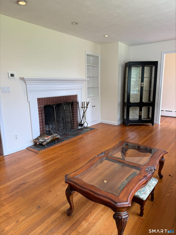 Property Photo:  397 Butternut Court  CT 06477 