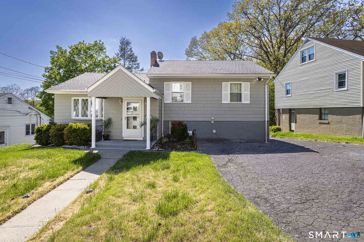 Property Photo: 42 Coppola Terrace CT 06418