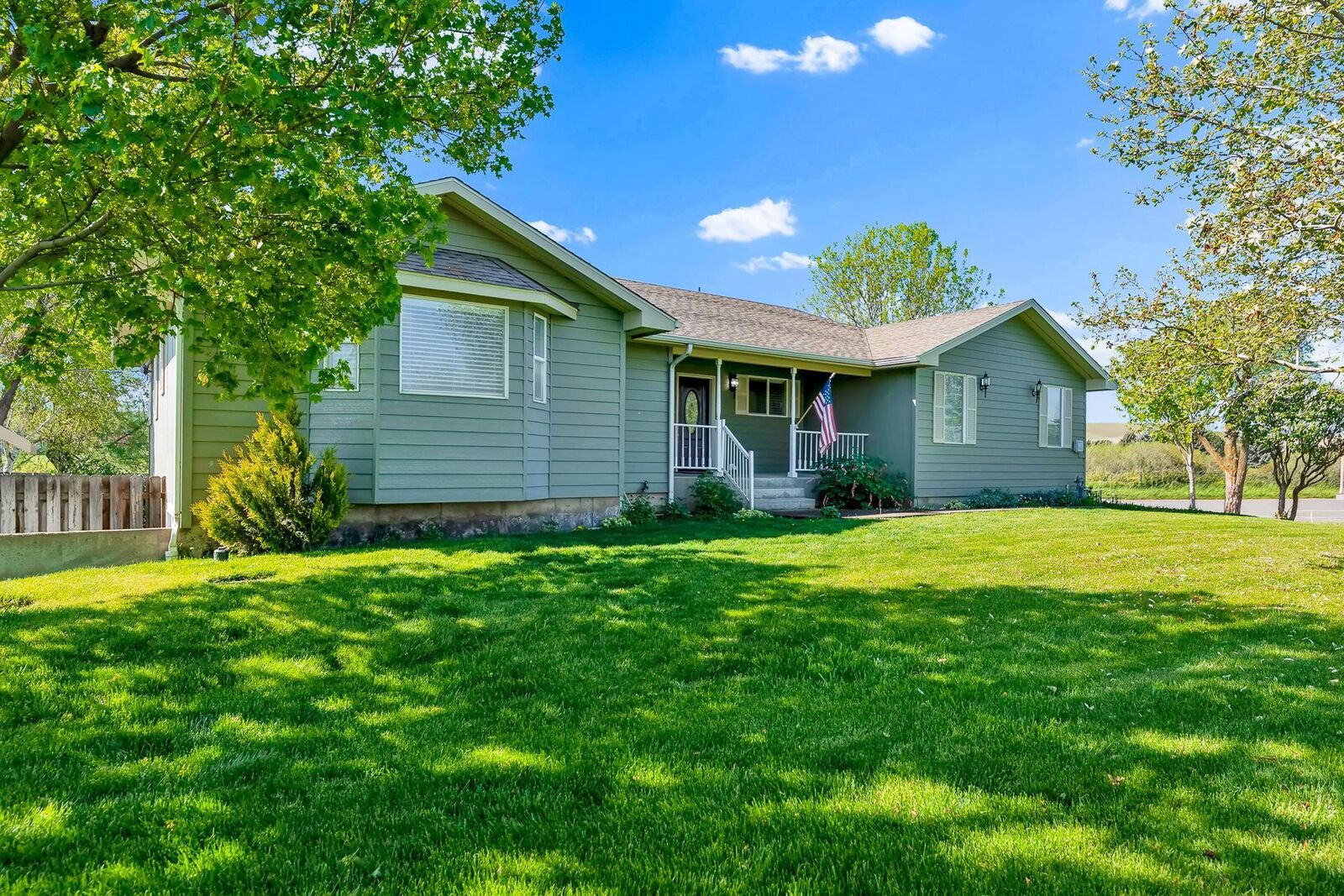 Property Photo: 601 Tomeo Ct WA 99171