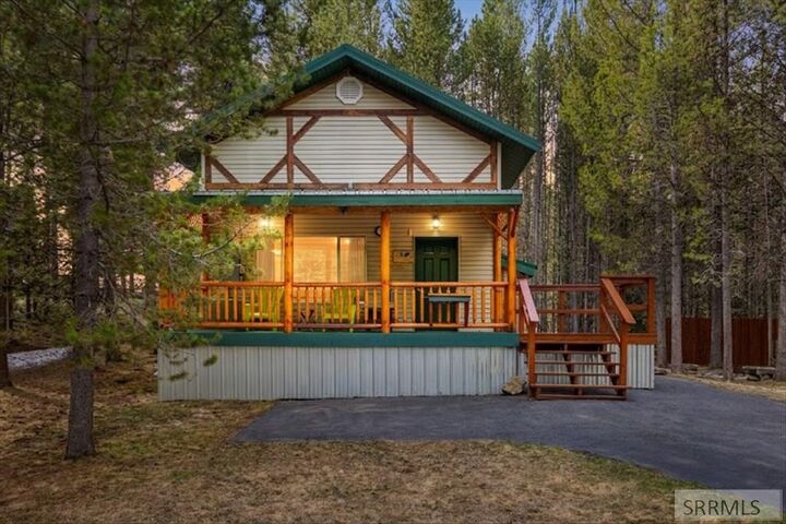 Property Photo:  4010 Coyote Road  ID 83429 