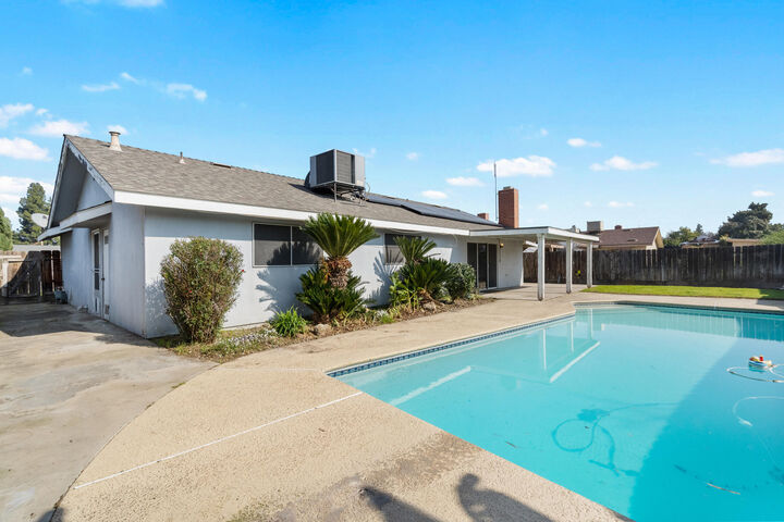 Property Photo:  3217 W Whitendale Avenue  CA 93277 