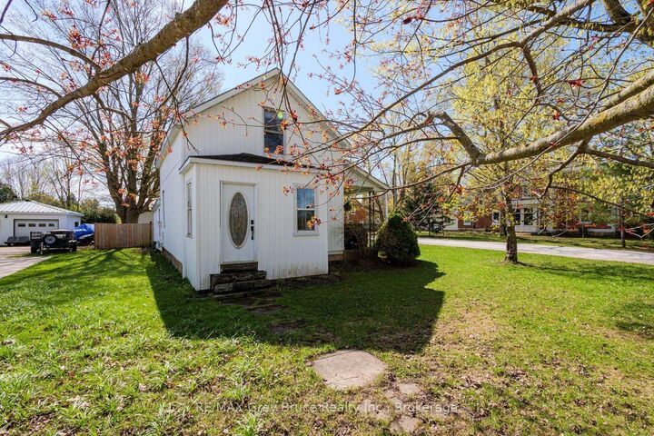 Property Photo: 105 Main Street ON N0H 2N0