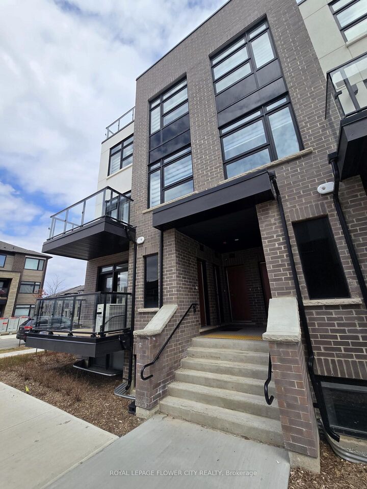 Property Photo: 1573 Rose Way 101 ON L9E 1N4