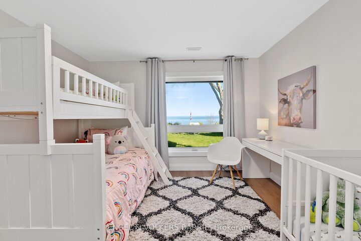Property Photo: 2371 Lakeshore Road E ON L0L 1T0
