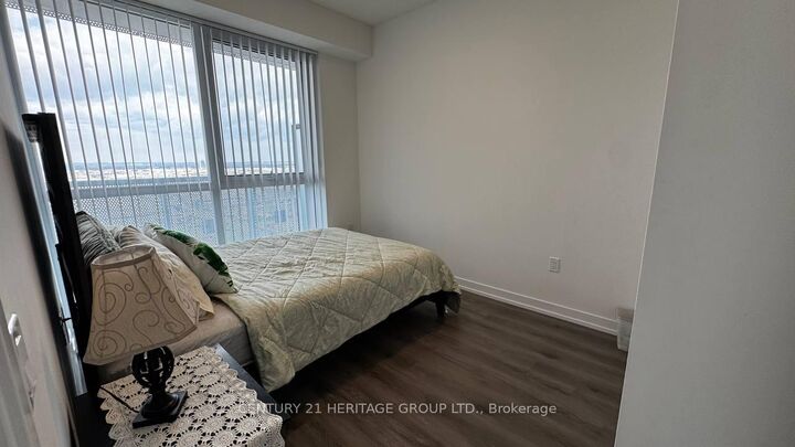 Property Photo:  225 Commerce Street 2911  ON L4K 0R1 