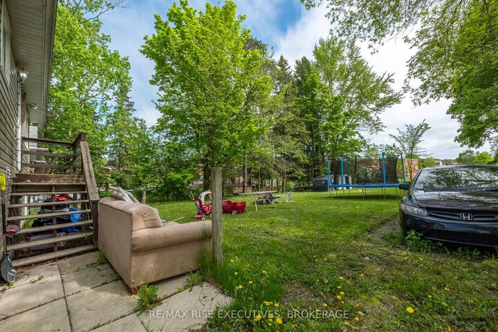 Property Photo: 353 Charles Street ON K7G 1V6