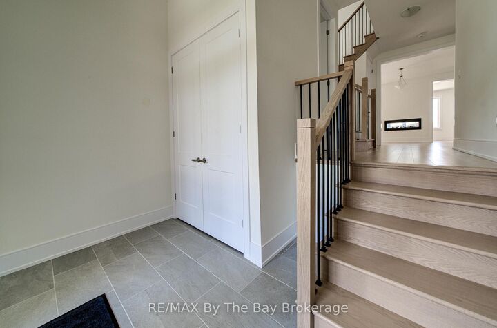 Property Photo: 63 Rosanne Circle ON L9Z 0M8
