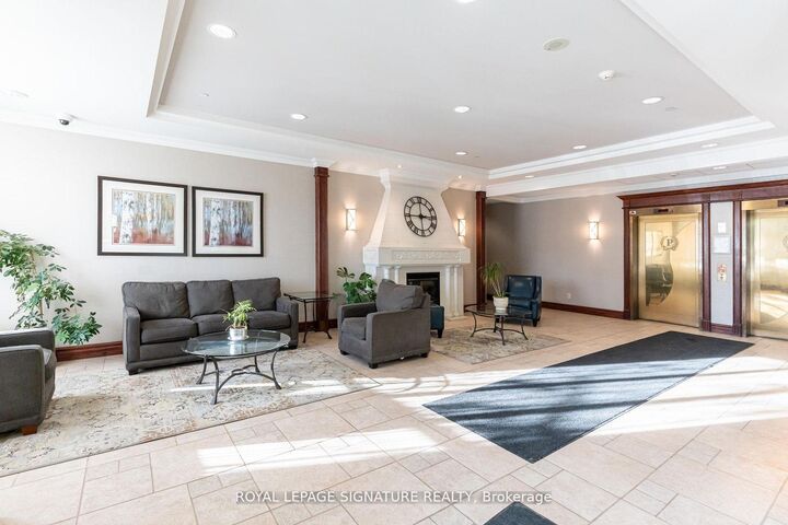 Property Photo: 2545 Erin Centre Boulevard 1703 ON L5M 6Z9