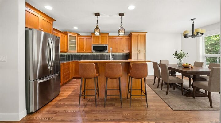Property Photo:  1940 Woodridge Rd  BC V9X 1M2 