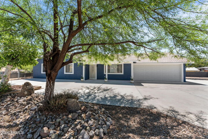 Property Photo:  292 N Jefferson Street  AZ 85390 