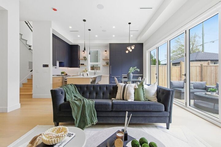 Property Photo:  3708 W 18th Avenue 2  BC V6S 1B2 