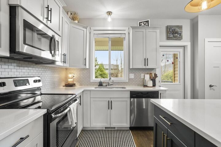 Property Photo:  1640 Mackay Crescent 16  BC V0M 1A3 