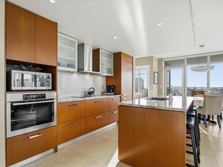 Property Photo:  1028 Barclay Street 2902  BC V6E 0B1 