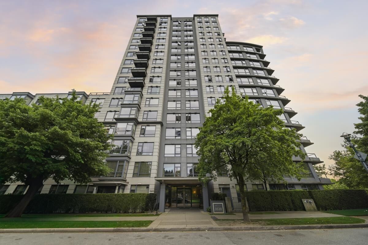 Property Photo:  3520 Crowley Drive 803  BC V5R 6G9 
