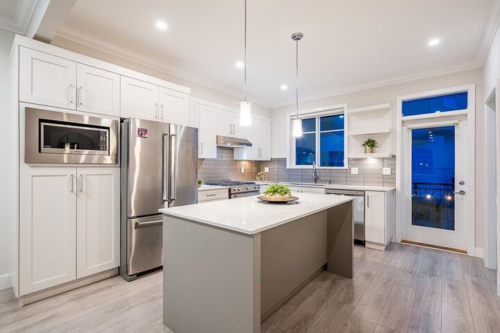Property Photo:  15665 Mountain View Drive 69  BC V3S 0C6 