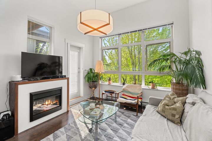 Property Photo:  15988 26 Avenue 406  BC V3Z 5K3 