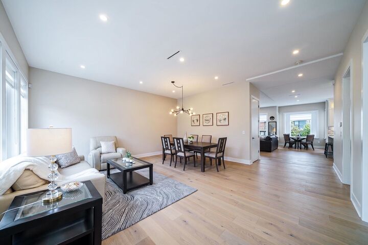 Property Photo:  4643 Bond Street  BC V5H 1G7 