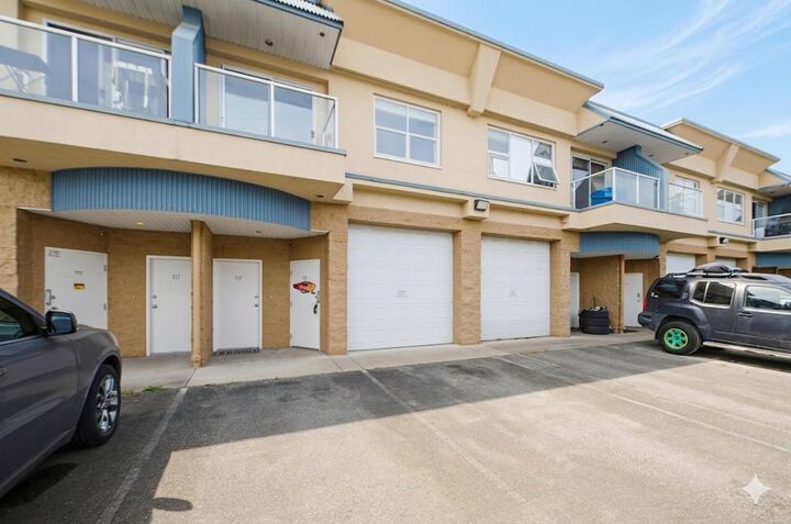 Property Photo: 5678 199 Street 213 BC V3A 1H8