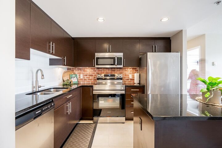 Property Photo:  575 Delestre Avenue 304  BC V3K 0A6 