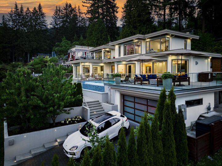 Property Photo:  3980 Norwood Avenue  BC V7N 3R3 