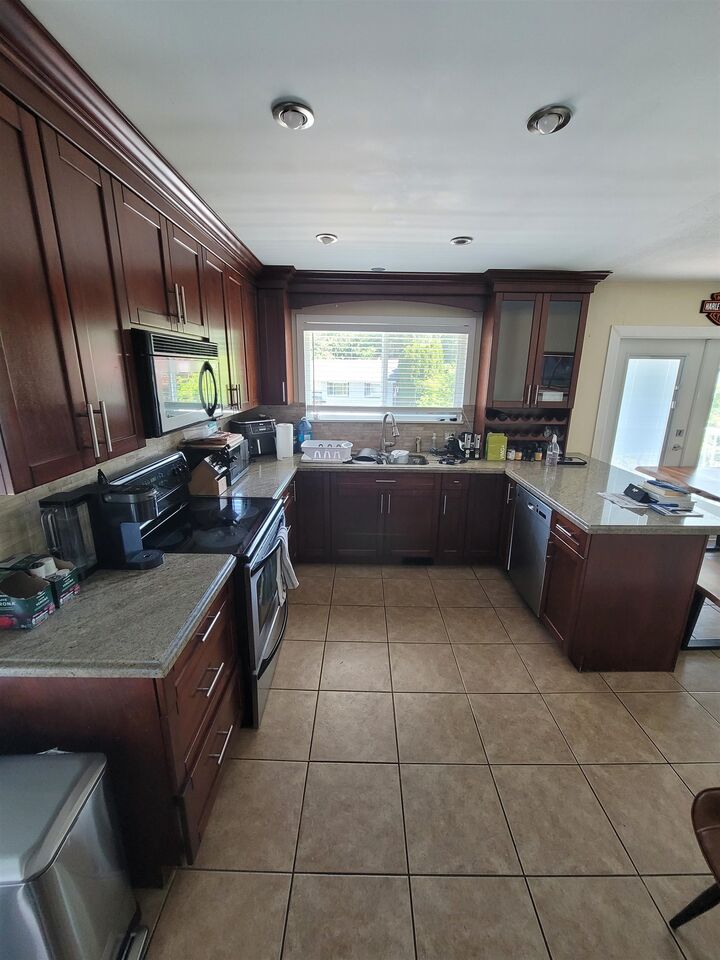 Property Photo:  4749 207A Street Upper  BC V3A 6W5 