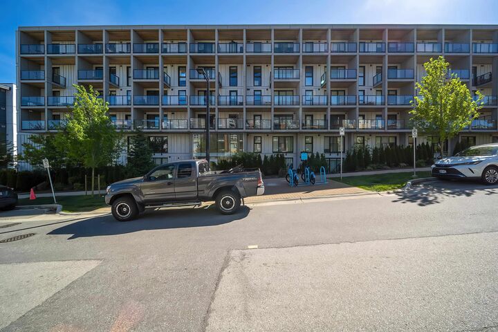 9888 University Crescent 307 — photo 1