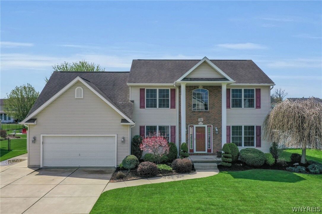 Property Photo:  3604 Kelsey Lane  NY 14120 