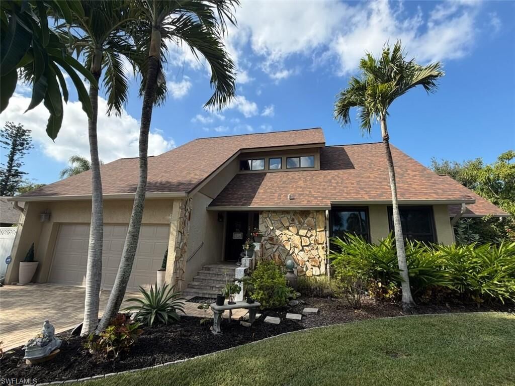 Property Photo:  12501 Barrington Ct  FL 33908 