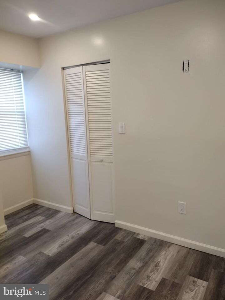 Property Photo: 1118 Kaye Court NJ 08016