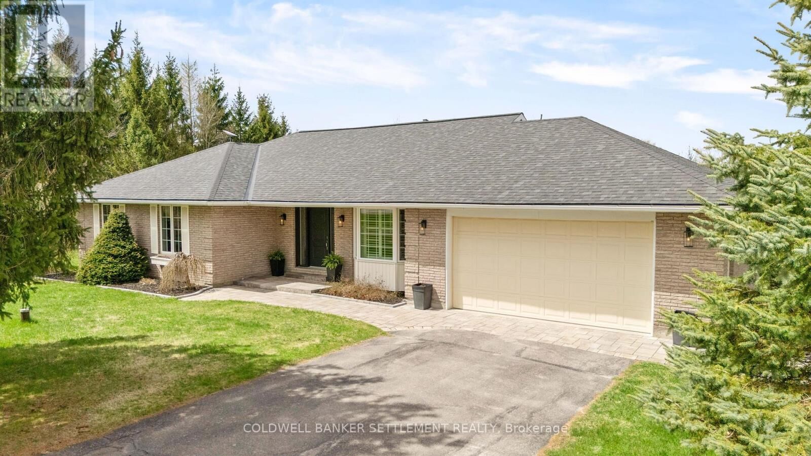 Property Photo:  234 Somerville Drive  ON K7H 3C6 