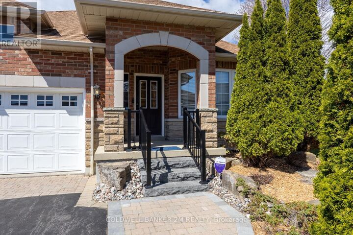Property Photo:  1904 Clearwater Court  ON L1K 2Z6 