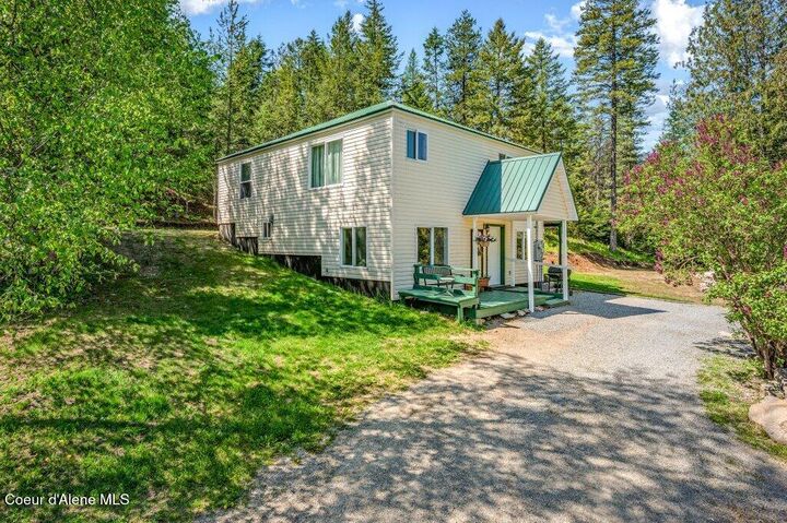 Property Photo:  3183 Eastside Rd  ID 83856 