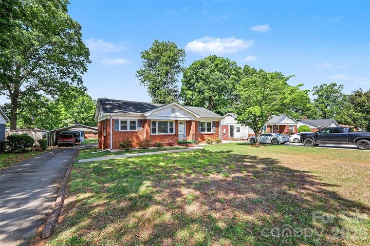 Property Photo: 2240 Ashley Road NC 28208