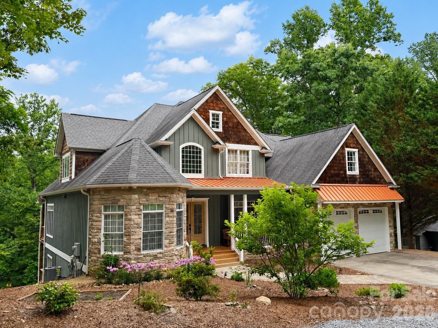 Property Photo: 314 Woodland Drive NC 28778