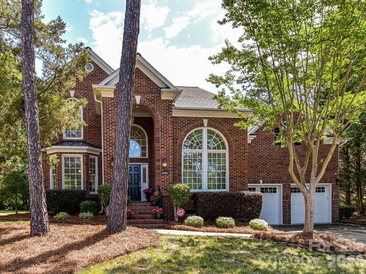 Property Photo: 3406 Abbey Hill Lane NC 28210