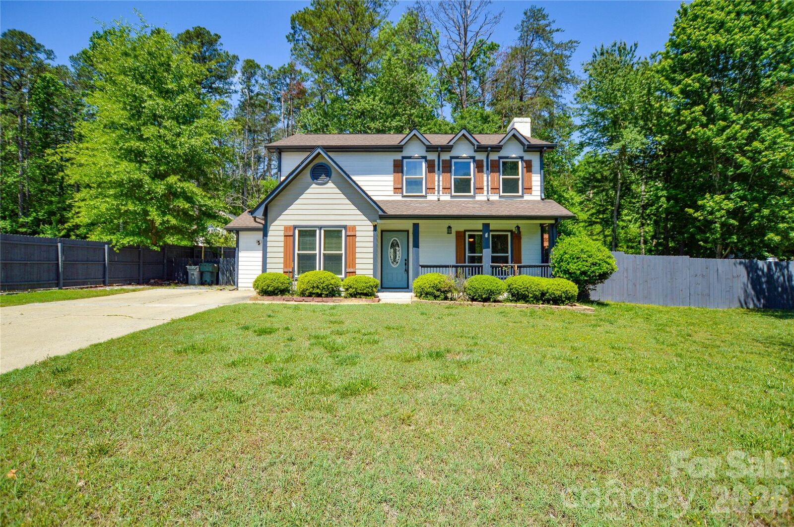 Property Photo:  2407 Caswell Court  NC 28054 