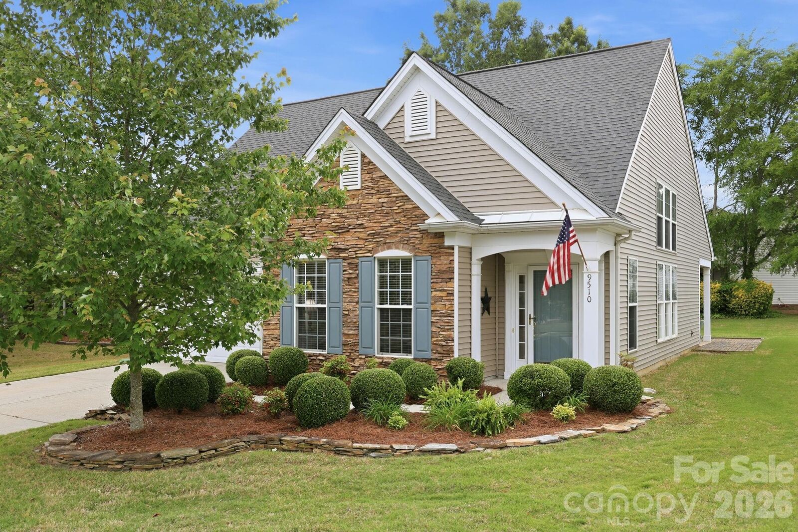 Property Photo:  9510 Kestral Ridge Drive  NC 28269 