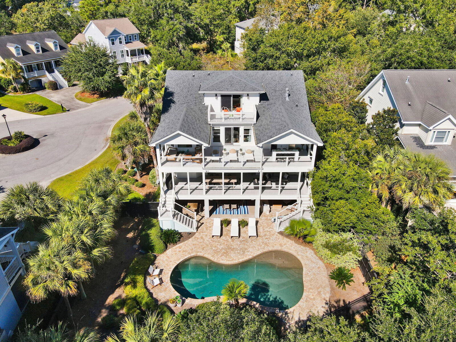 Property Photo:  1635 Bull Creek Lane  SC 29414 