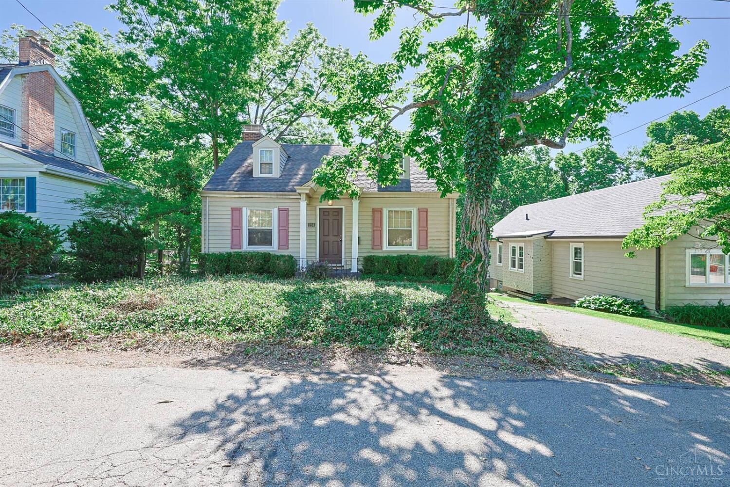 Property Photo:  224 Charles Street  OH 45215 