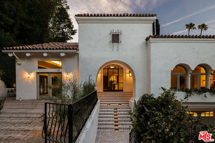 Property Photo:  17647 Belinda St  CA 91316 