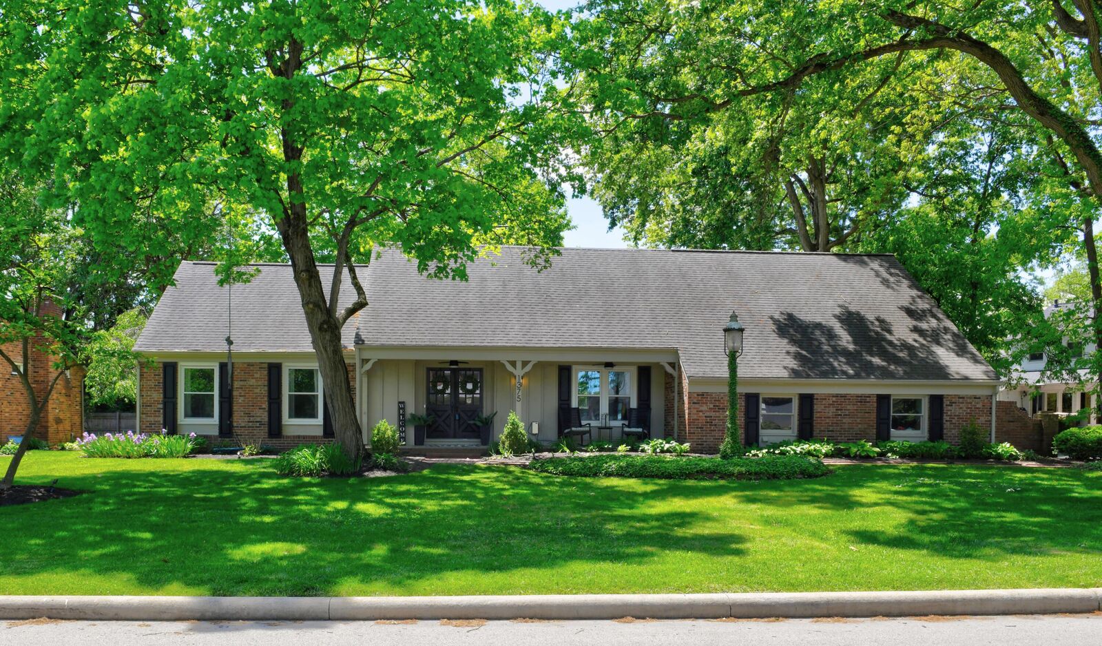 Property Photo:  1375 Hickory Ridge Lane  OH 43235 
