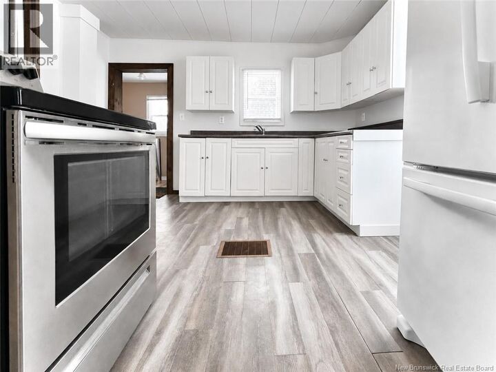 Property Photo:  16 Highfield Street  NB E1N 4J3 