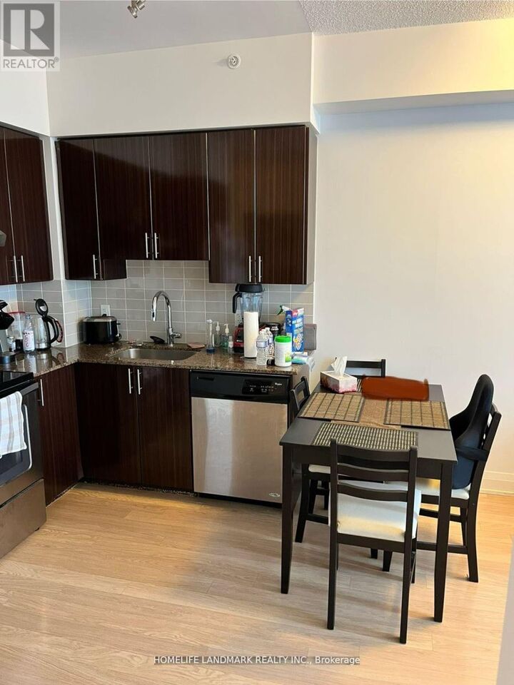Property Photo:  85 North Park Road 907  ON L4J 0H9 