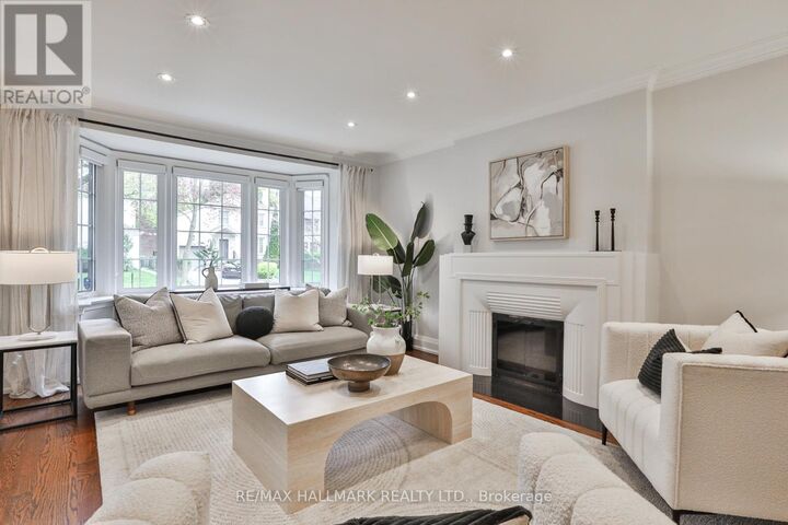 Property Photo:  129 Elm Ridge Drive  ON M6B 1A6 