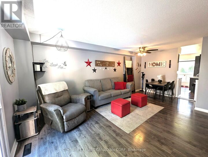 Property Photo:  110 Deveron Crescent 49  ON N5Z 4W7 